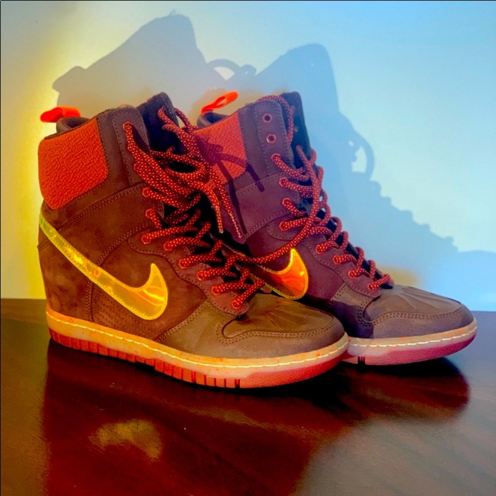 Limited Edition Nike Sky Hi Dunk’s Heeled Sneaker Boots Size 7.5